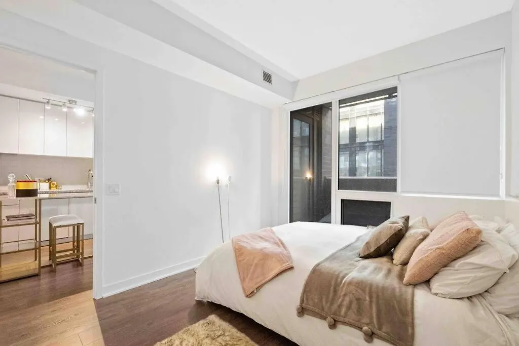 アパート Condo In The City トロント カナダ